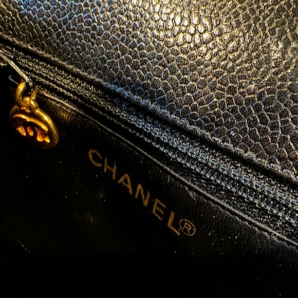 Chanel Crossbody Handbag Caviar Leather - Picture 12 of 16